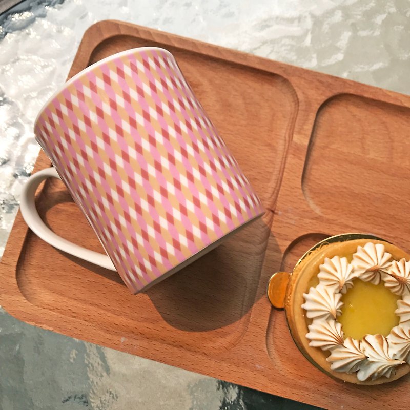 studio chiia *沁涼夏日骨瓷杯-『溪流印象菱格紋』粉色 - 咖啡杯/馬克杯 - 瓷 粉紅色