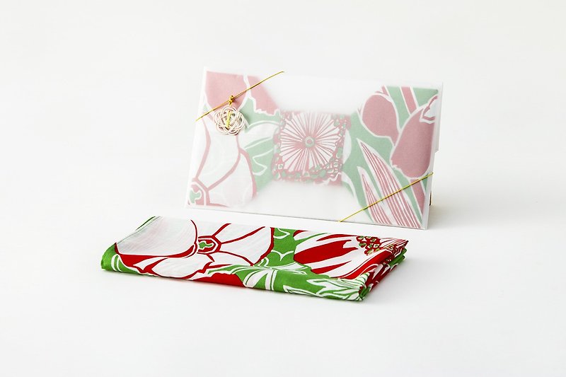 5 flowers in Aso mountain handkerchief - Handkerchiefs & Pocket Squares - Cotton & Hemp Red