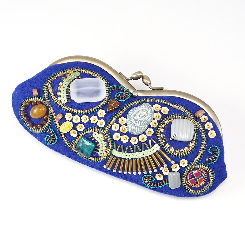 Sparkle and statement glasses case, blue sunglasses case, camel-like shape 13 - Toiletry Bags & Pouches - Wool Blue