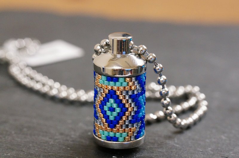 Aiko Bead Stainless Steel Aroma Jar Necklace - สร้อยคอ - สแตนเลส หลากหลายสี