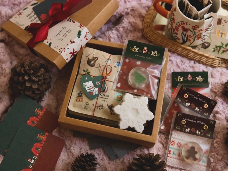 Christmas First Snow Bath Soap Coffee Gift Box Christmas Gift Exchange Gift - สบู่ - วัสดุอื่นๆ หลากหลายสี