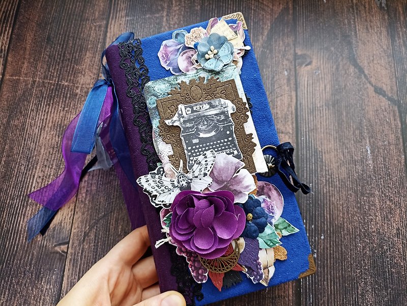Flowers junk journal Large purple junk journal Garden woman notebook for sale - 筆記簿/手帳 - 紙 藍色