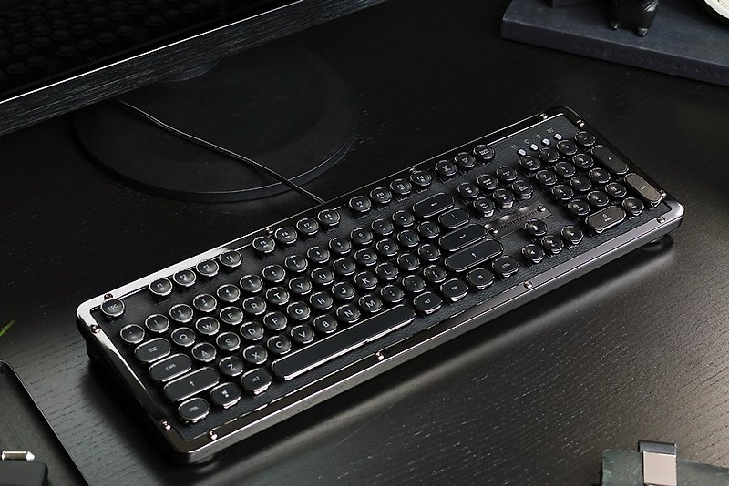 AZIO RETRO CLASSIC ONYX牛革タイプライターキーボードフルイングリッシュキーキャップ（USB有線バージョン） - PCアクセサリー - 金属 