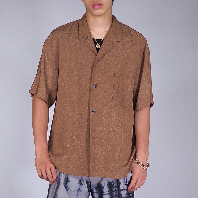 【日本製】着物リメイク  メンズシルクシャツL　シナモンブラウン　正絹着物アップサイクル　テーラーカラーシャツ - シャツ メンズ - シルク・絹 ブラウン