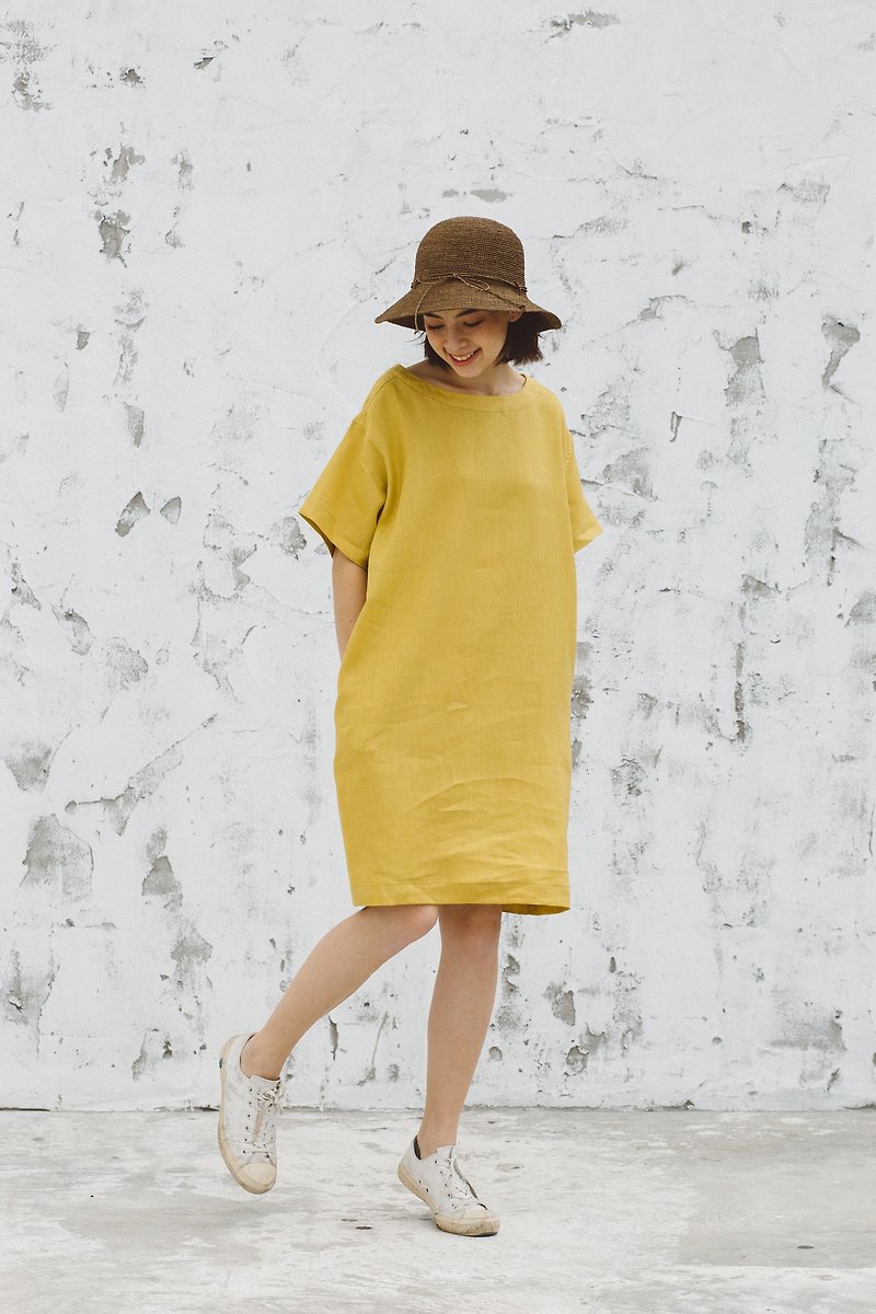 Sun-kissed Loose Dress in Mustard - 連身裙 - 棉．麻 黃色