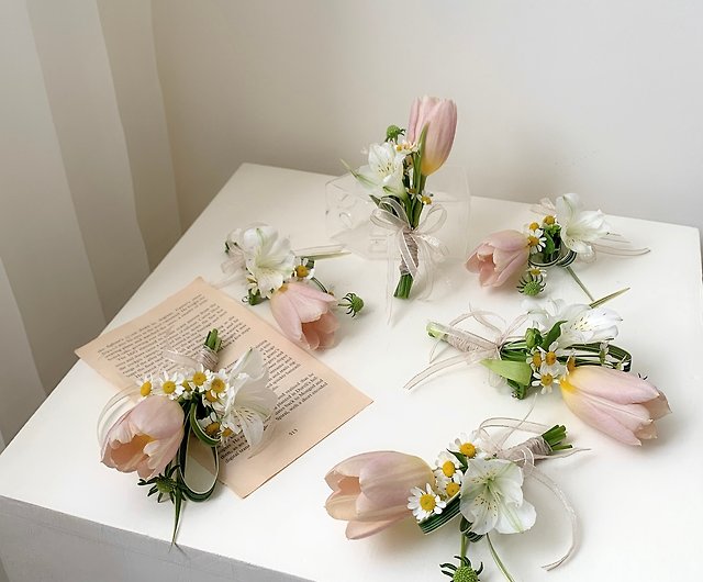 beneden vooroordeel Broederschap Flower tulip corsage bridal bouquet/Korean bouquet/groom corsage/bridal  corsage - Shop laflor_2017 Dried Flowers & Bouquets - Pinkoi