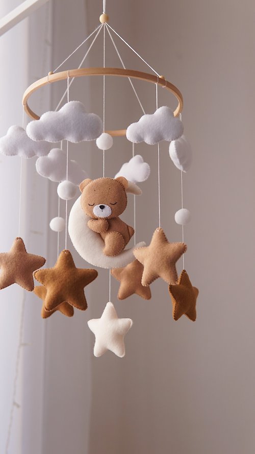 New Baby store Bear baby mobile. Neutral gender. Baby shower gift