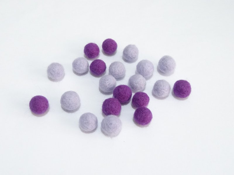玫瑰紫色和淡紫羅蘭色小圓球(羊毛氈)(可客製化更改顏色) - 編織/刺繡/羊毛氈/縫紉 - 羊毛 紫色
