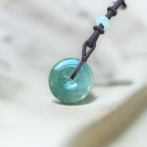 瓔珞珠寶盒 E.L.Jewelry Box 冰綠飄花翡翠平安扣編織項鍊 | 天然緬甸玉翡翠A貨