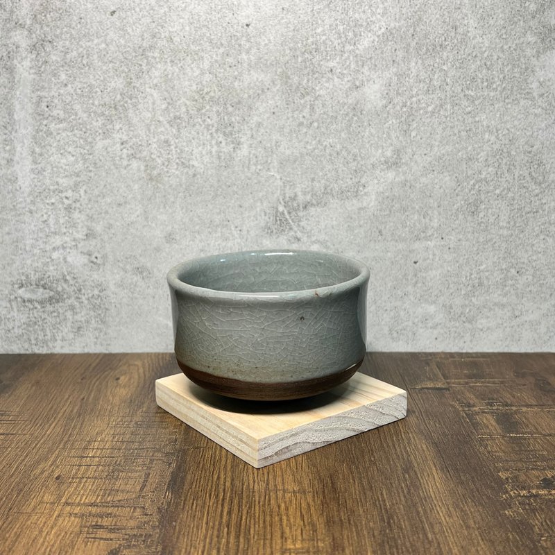 Celadon glaze small tea bowl - แก้ว - ดินเผา หลากหลายสี