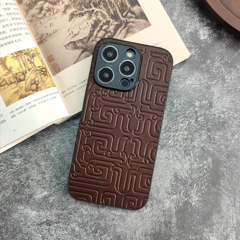 [Bronze Dragon Pattern] iphone16promax mobile phone case genuine leather apple 15plus protective cover 14 anti-fall 13 - Phone Cases - Genuine Leather Brown