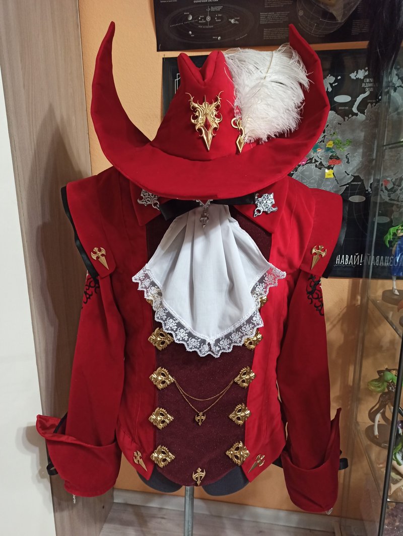 Red Mage Final Fantasy XIV cosplay made to order - อื่นๆ - วัสดุอื่นๆ สีแดง