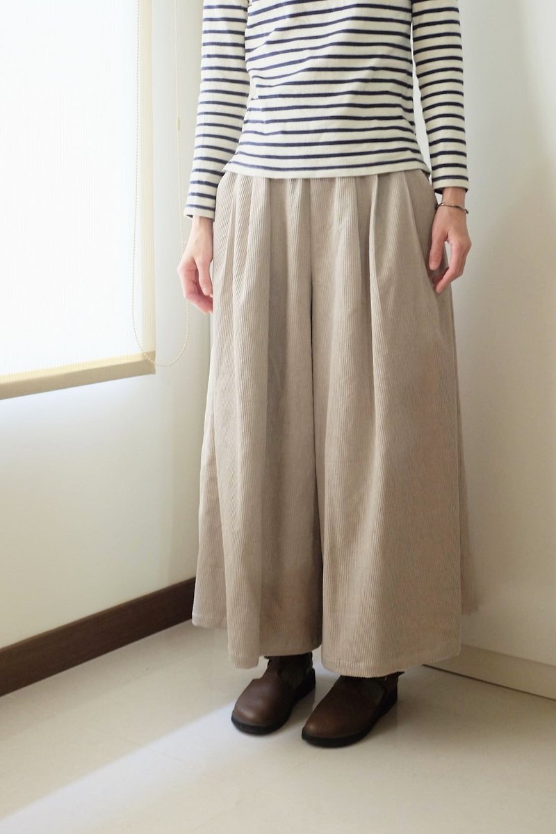 Daily hand-serving light gray pleated wide pants skirt coarse striped corduroy - กางเกงขายาว - ผ้าฝ้าย/ผ้าลินิน สีเทา