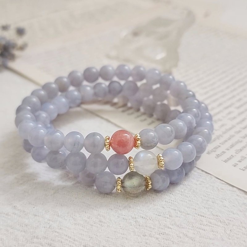 Blue Agate/ Stone/Moonstone Soothing Natural Stone Bracelet - สร้อยข้อมือ - เครื่องเพชรพลอย สีน้ำเงิน