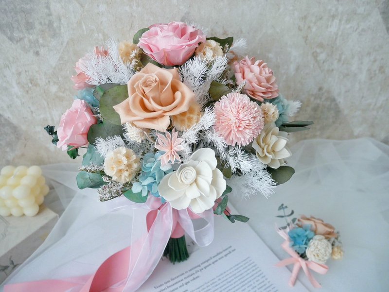 自然型手綁不凋花分束捧花【柔光森林】分享捧花/永生花/客製化 - 乾燥花/永生花 - 植物．花 粉紅色