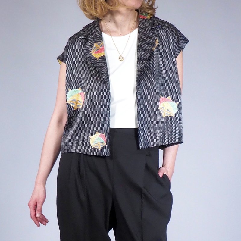 【日本製造】日本復古和服翻版、短上衣女式 M-L、柔軟絲綢 - 女大衣/外套 - 絲．絹 黑色