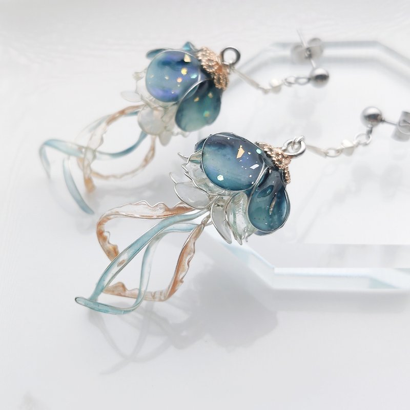 Twinkling star jellyfish earrings, Clip-On