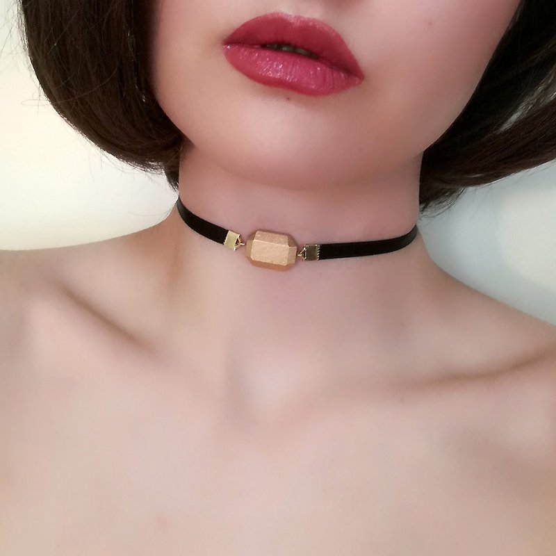 G: Treasures that sleep in memory: Choker SV126G - Necklaces - Polyester Gold