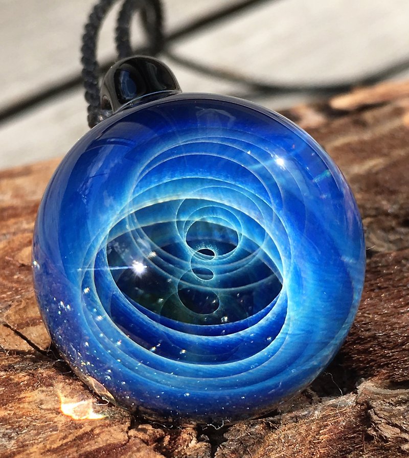 boroccus  A galaxy  A nebula  The solid design  Thermal glass pendant. - Necklaces - Glass Blue
