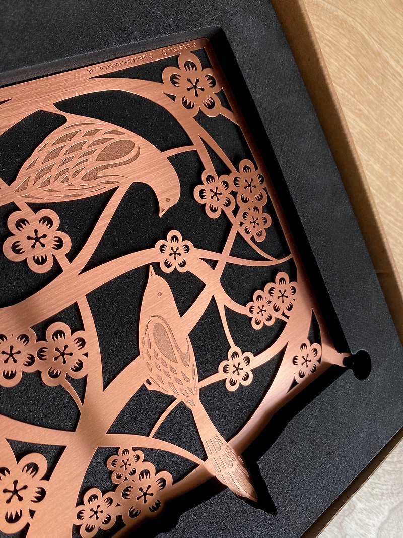 Happy with 梅 Blossoms - メタルスプリングカプレット/フラワーカットアウト壁装飾 - 置物 - 銅・真鍮 
