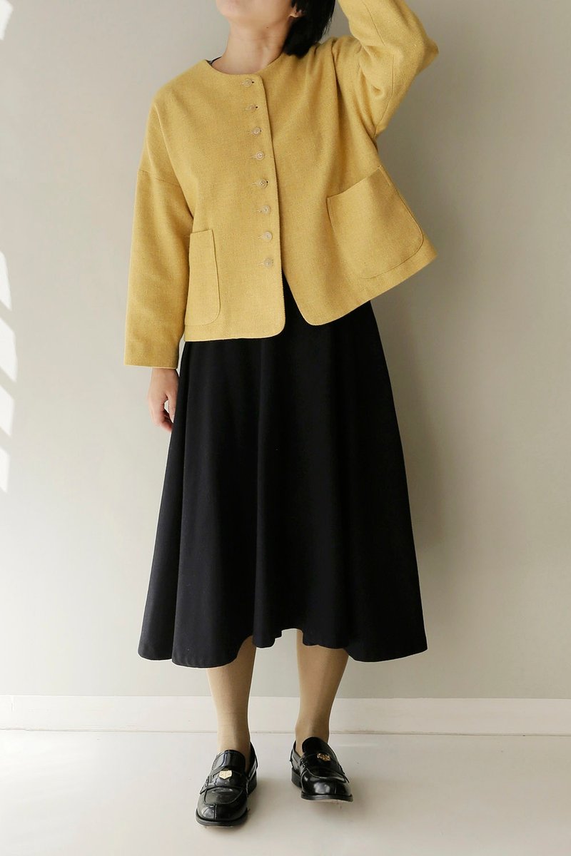 薑黃色羊毛粗花呢 圓領多釦設計短外套 - 女大衣/外套 - 羊毛 黃色