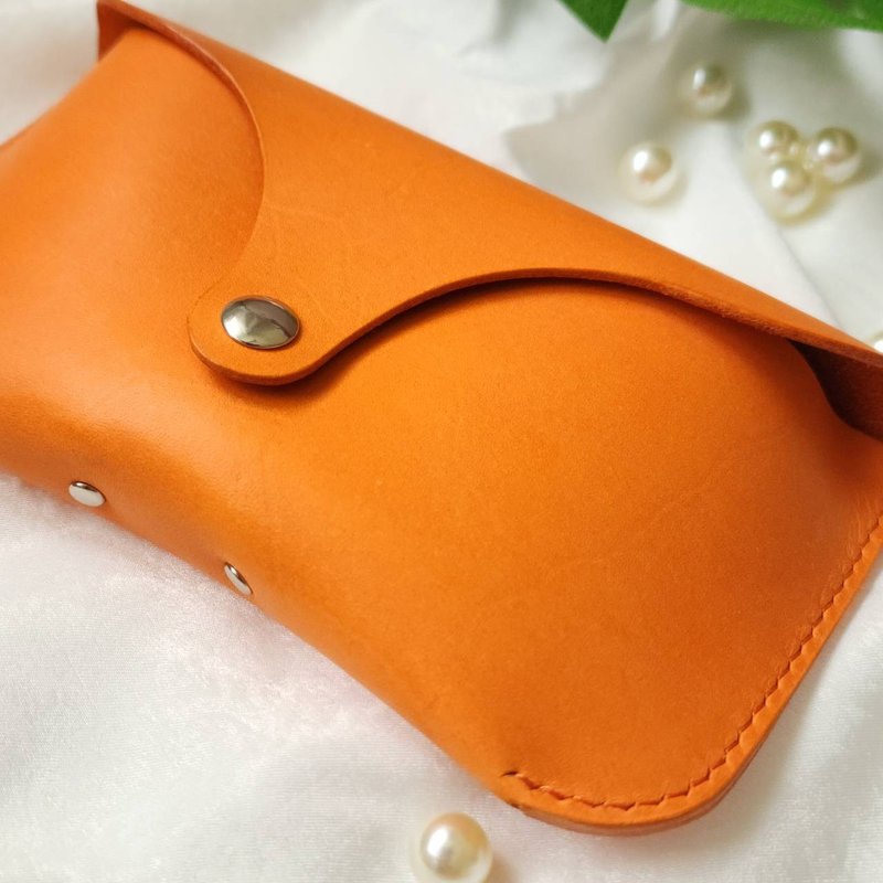 [Tongzuo Handmade Leather Goods Studio] Vegetable-tanned leather retro handmade glasses bag | glasses waist box | cowhide glasses - กล่องแว่น - หนังแท้ สีดำ