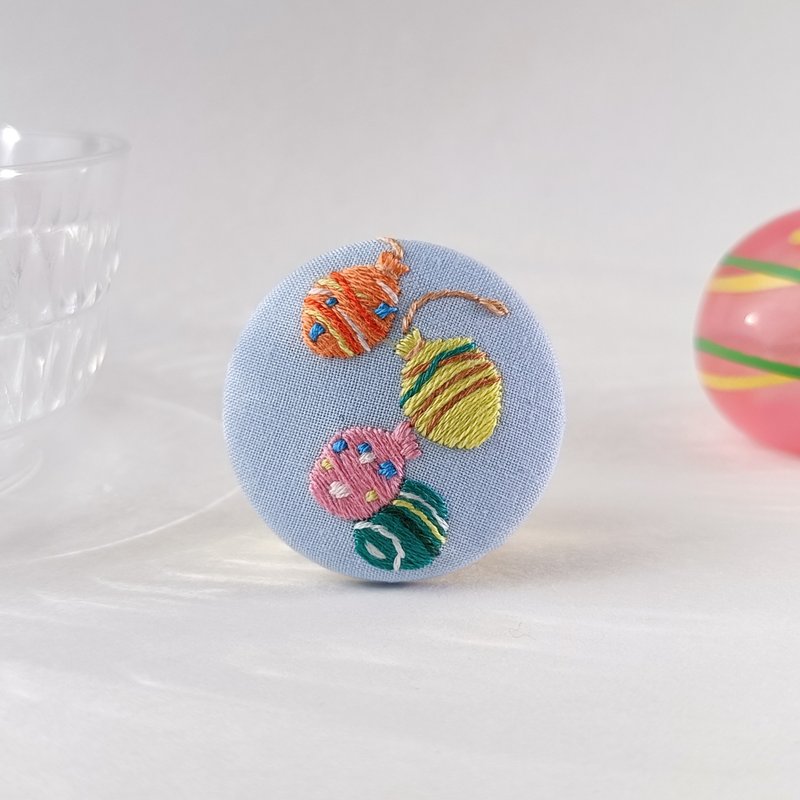 夏祭りのカラフルなヨーヨー刺繍ブローチor刺繍ヘアゴム - 胸針 - 棉．麻 多色
