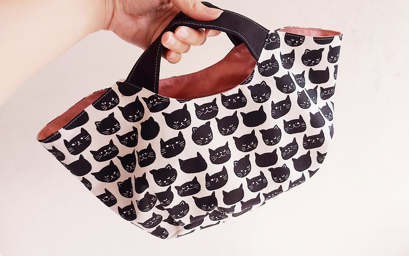 Leodoodoo [Dumpling Handbag] Oval Bottom Handbag-Soft Bottom Tote Bag-Handmade - กระเป๋าถือ - ผ้าฝ้าย/ผ้าลินิน สีดำ