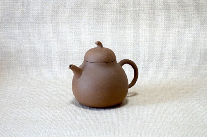 Pourer Pear B - Teapots & Teacups - Pottery Brown