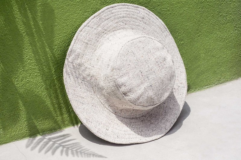 Hand-woven cotton Linen Quilting cap visor cap hat hand crocheted cap gentleman hat - Vanilla Cake - หมวก - ผ้าฝ้าย/ผ้าลินิน สีกากี