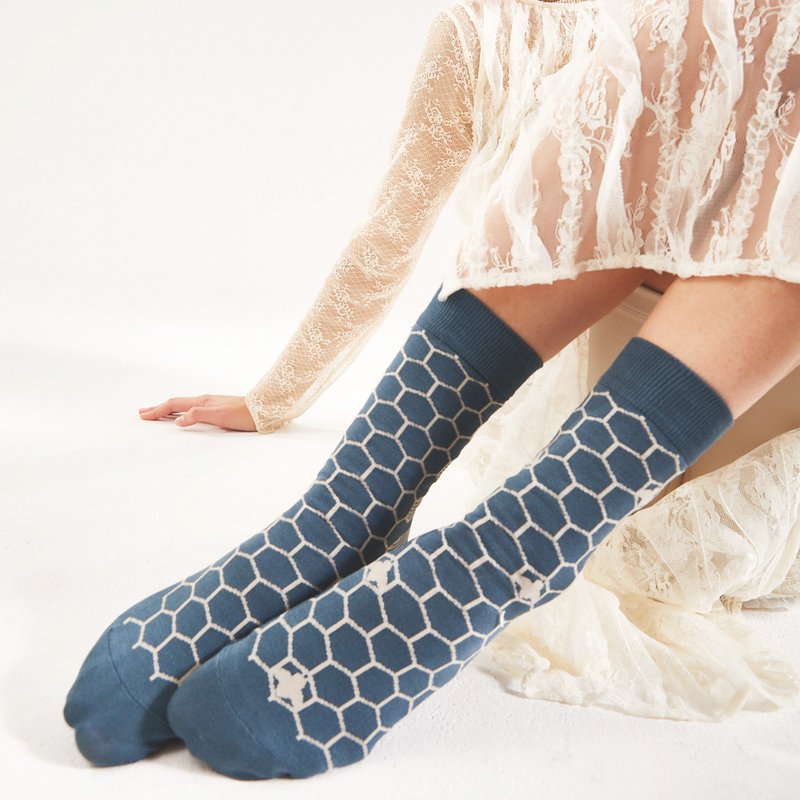 cloud_bee / socks  / asymmetry - ถุงเท้า - ผ้าฝ้าย/ผ้าลินิน สีน้ำเงิน