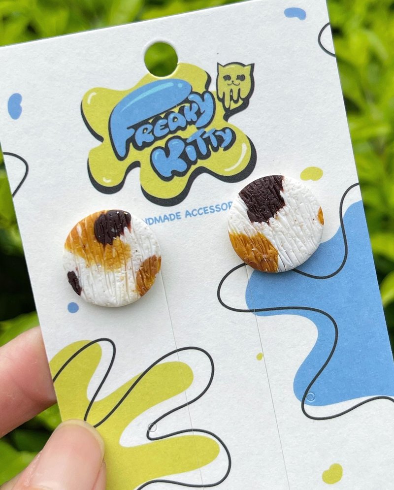 3kykitty || Cute Calico polymer clay earrings - Earrings & Clip-ons - Clay Brown