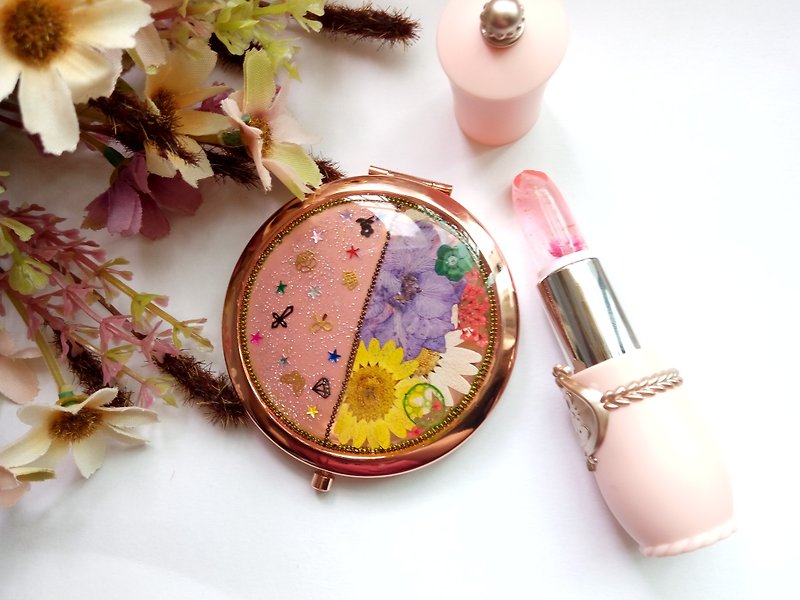 Pressed flowers mirror, Handmade mirror, Pressed Flower Compact Mirror - Makeup Brushes - Other Metals Multicolor