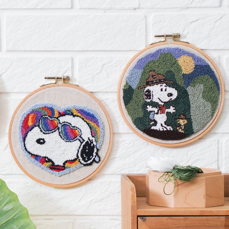 【Rainbow Heart / Mountaineering】Snoopy Punch Needle Embroidery | XiuCrafts - เย็บปัก/ถักทอ/ใยขนแกะ - งานปัก หลากหลายสี