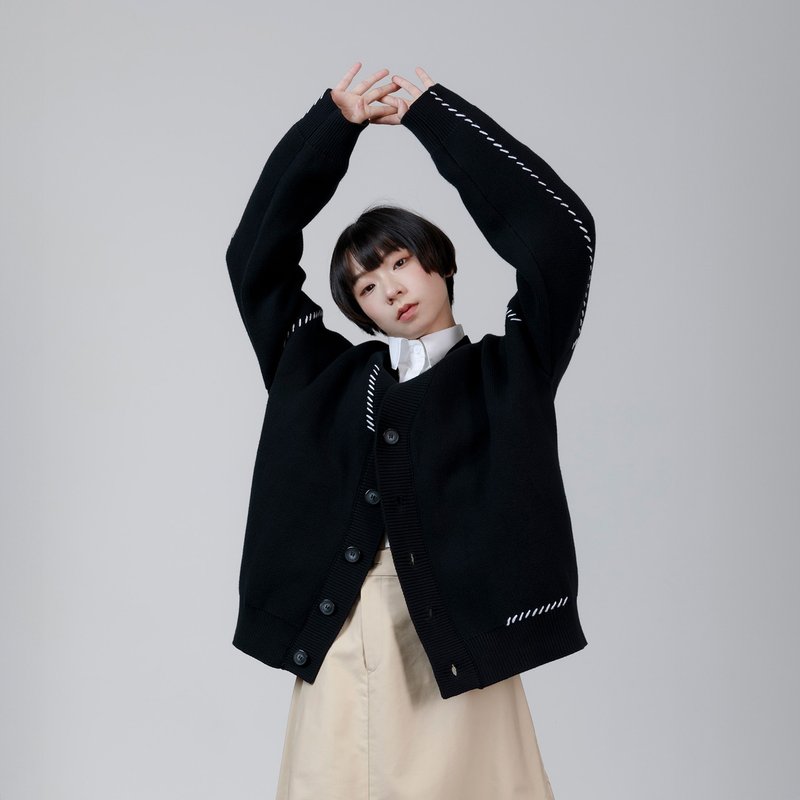 配色毛邊縫針織外套 - 女毛衣/針織衫 - 棉．麻 黑色