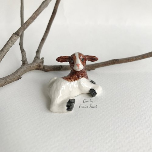 CHACHA Studios White Goat tiny