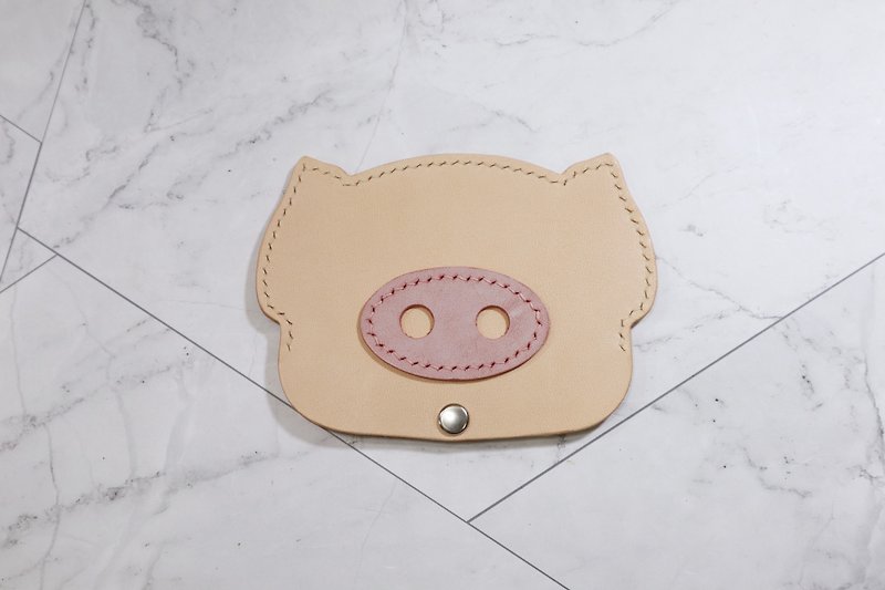 Handmade custom design girl heart powder cartoon pig leather card holder couple card holder ID coin bag pig card holder - กระเป๋าใส่เหรียญ - หนังแท้ สึชมพู