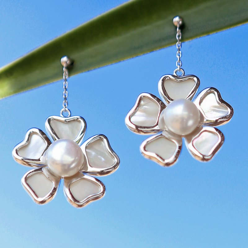 Jeanne珍珠與珍珠母貝花朵耳環 – 純銀 - 耳環/耳夾 - 純銀 銀色