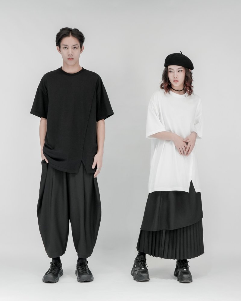 MUKK DESIGN slanted slit wide T-black - เสื้อยืดผู้ชาย - ผ้าฝ้าย/ผ้าลินิน สีดำ