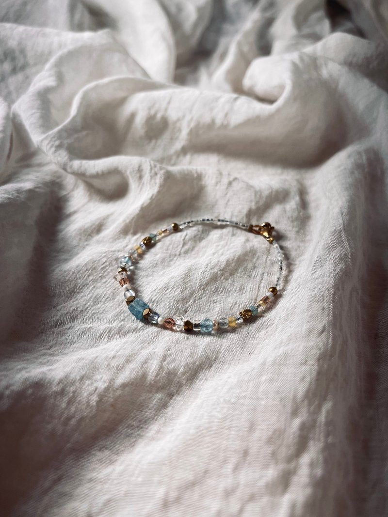 【Circle You】Crystal Ore Beaded Bracelet - สร้อยข้อมือ - คริสตัล หลากหลายสี