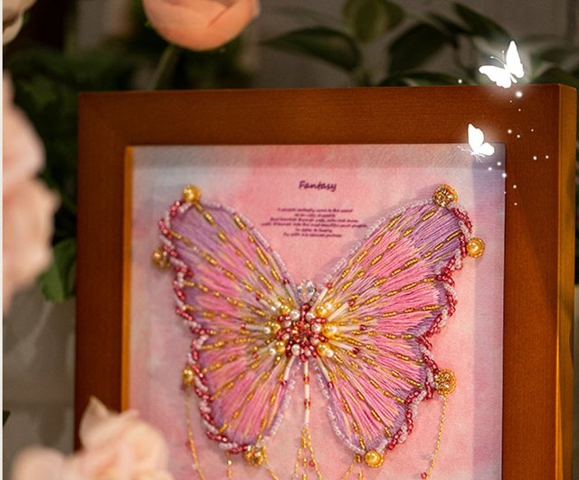 Morning in the garden ビーズ刺繍の絵です Morning in the garden ビーズ刺繍の絵です