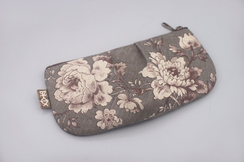 平安ユニバーサルバッグ - シンプルなグレーの花、両面と2色、化粧品袋、日本製のリネン - ポーチ - コットン・麻 ブラウン