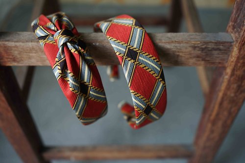 Papas Bow Tie 古董領帶改製手工髮箍-老屋幾何窗花-復古紅