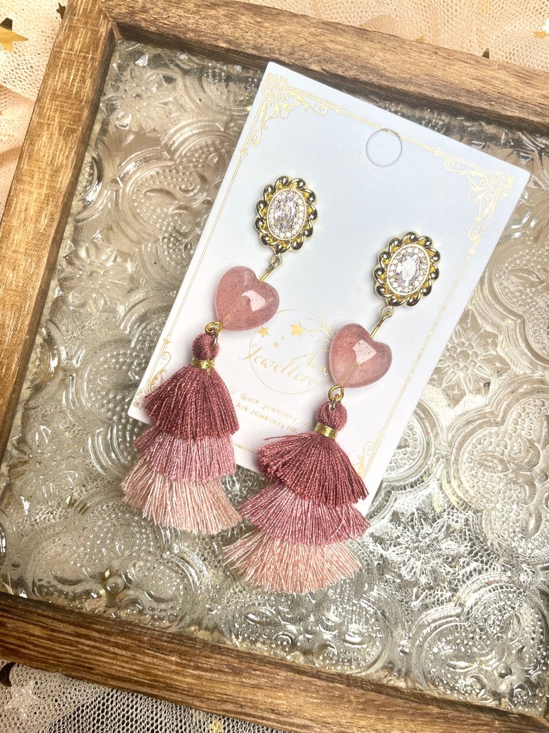 Strawberry Crystal Heart Tassel Earrings - ต่างหู - คริสตัล หลากหลายสี