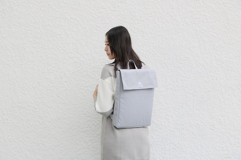 MaryWil Backpack-Grey - กระเป๋าเป้สะพายหลัง - วัสดุอื่นๆ สีเทา