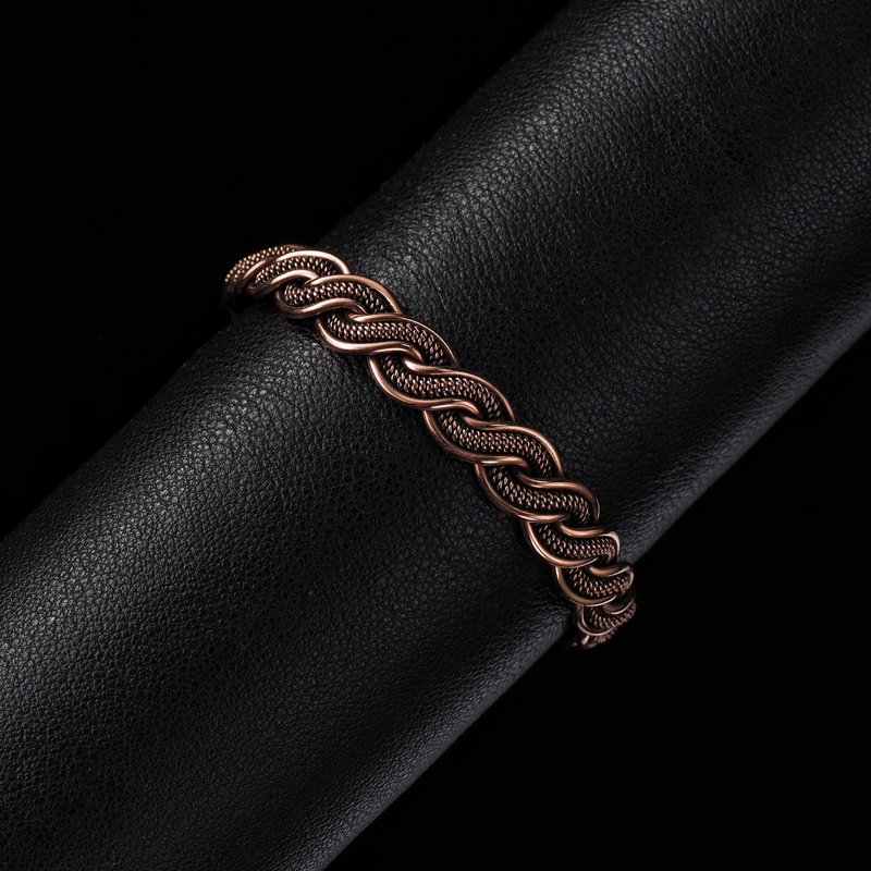 Pure copper bracelet for her Unique wire wrapped metal bangle Handmade jewelry - 手鍊/手環 - 銅/黃銅 金色