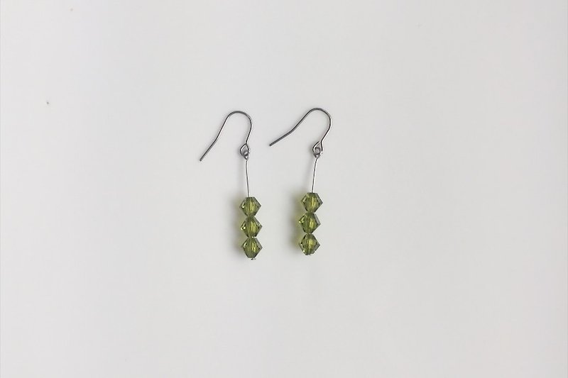 Small forest modeling string ball earrings - Earrings & Clip-ons - Gemstone Green