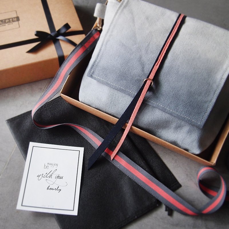 Side back diagonal back pack - gray x peach hand dyed canvas bag - Messenger Bags & Sling Bags - Cotton & Hemp Gray