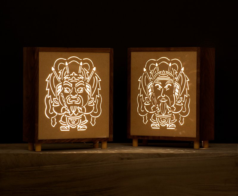 Taiwan Door God Wooden Night Light - Walnut / Beech (customized) - โคมไฟ - ไม้ สีนำ้ตาล