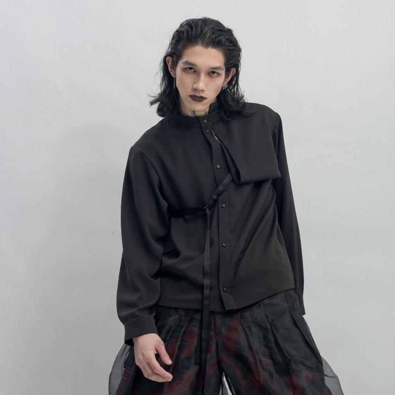 INF 一體式胸片解構領上衣 / 黑 - 男襯衫/休閒襯衫 - 聚酯纖維 黑色